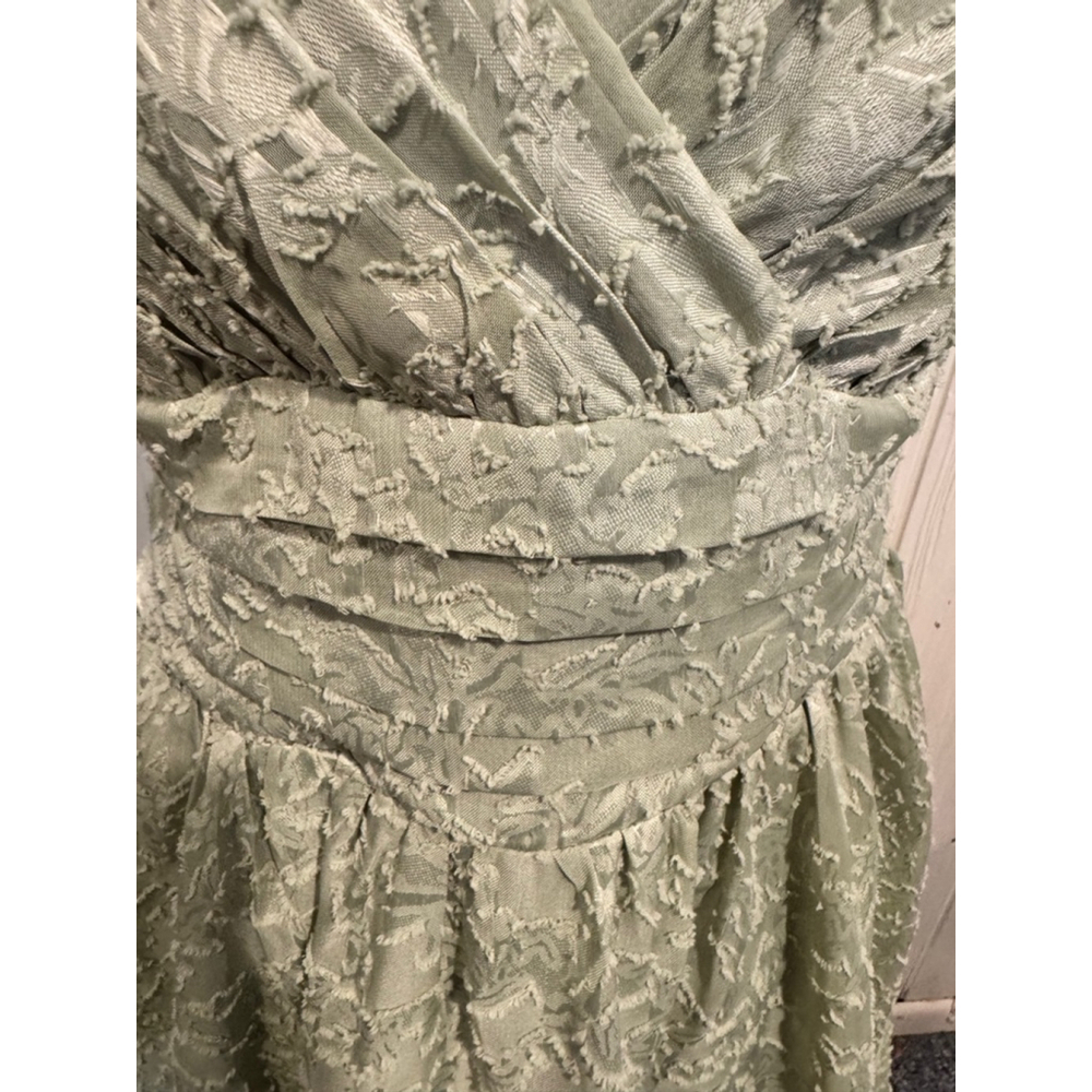 Selfie Leslie Dress Size M Green - Picture 5 of 14